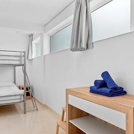 Ocean Vistas 24 Hotel