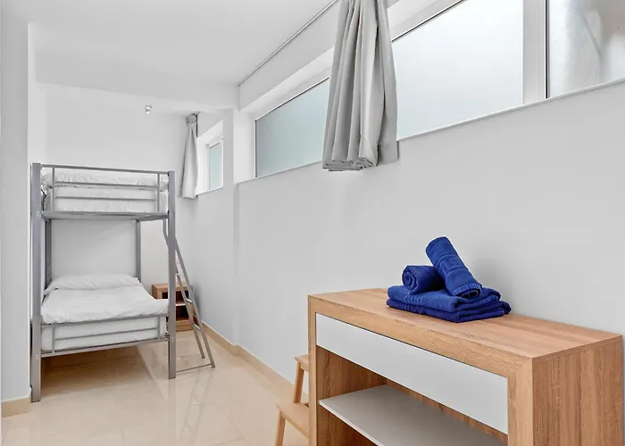 Ocean Vistas 24 Hotel