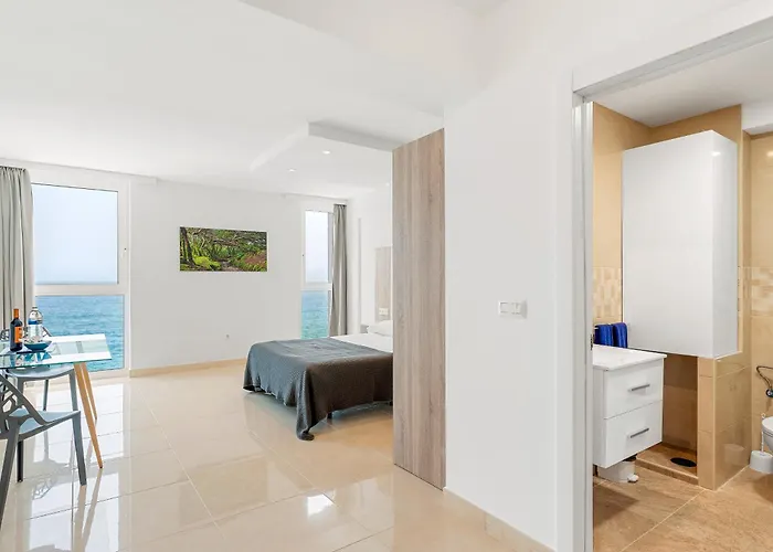 Ocean Vistas 24 Hotel 4*