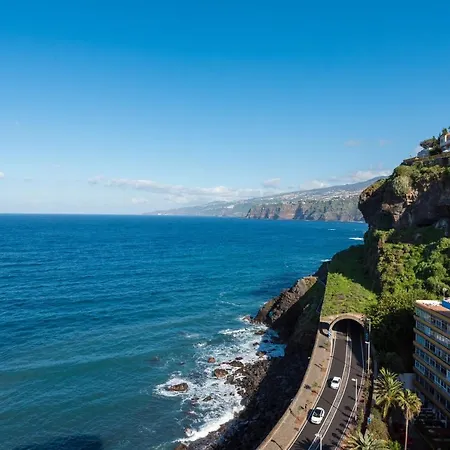 Ocean Vistas 24 Hotel 4*